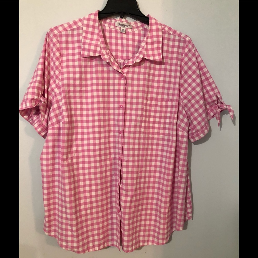 Plaid shirt with tied sleeves
